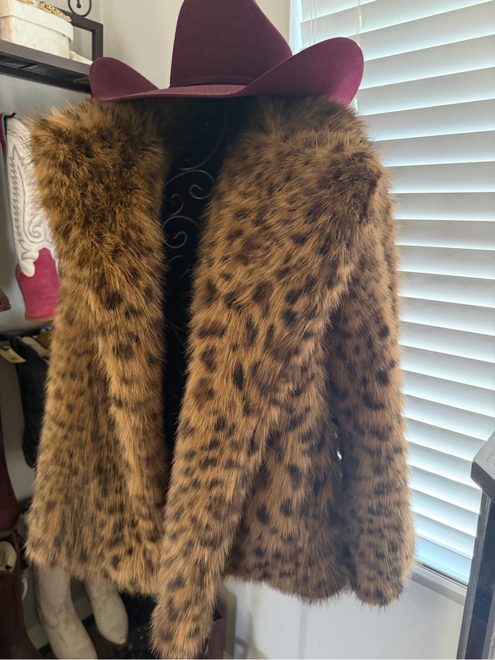 GAP Leopard-Print faux fur Jacket in Brown